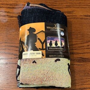 Brand new never used Yellowstone Woven Tapestry Throw